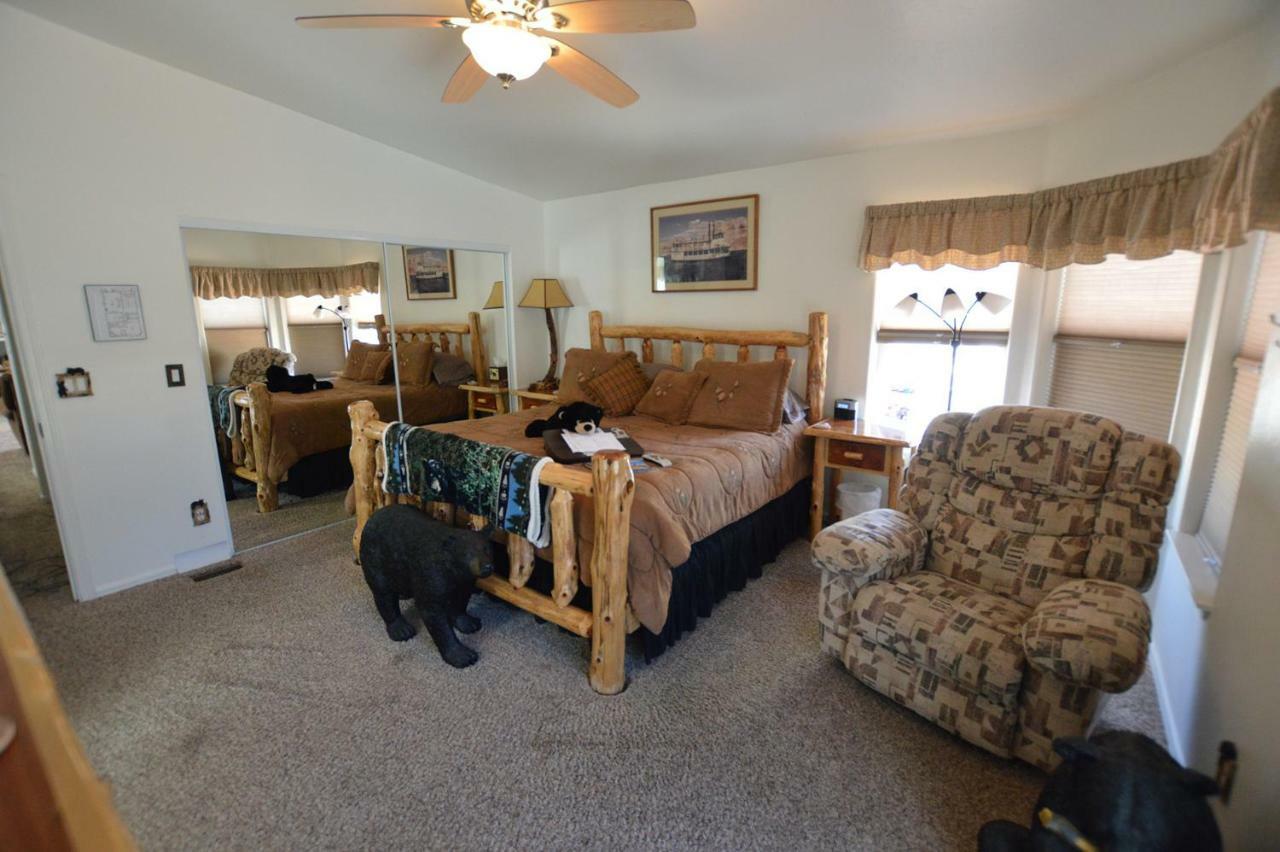 עמוד The Bear'S Den B&B מראה חיצוני תמונה